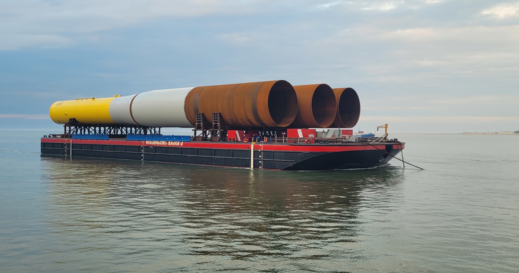 Offshore wind installation vessel